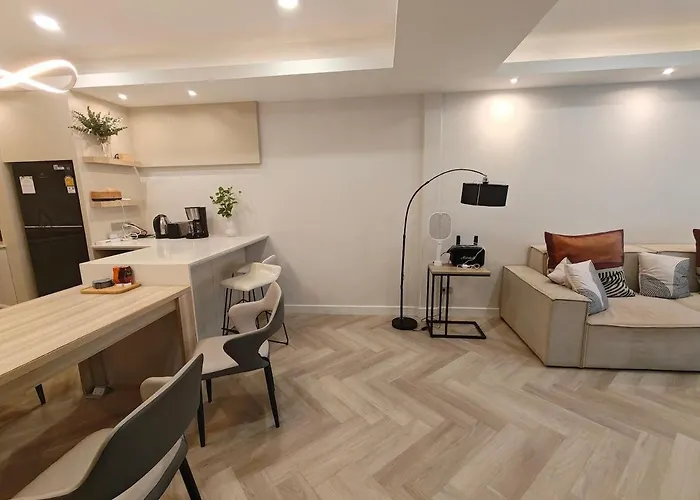 度假居 Ekkamai 5br Town House - Onsen 曼谷