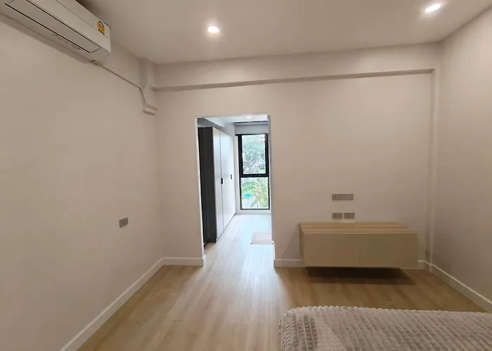 Ekkamai 5br Town House - Onsen 度假居 *