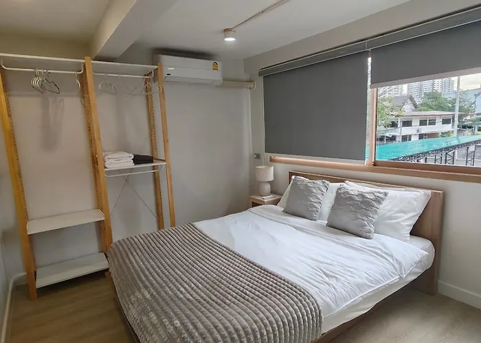 Ekkamai 5br Town House - Onsen 度假居 *
