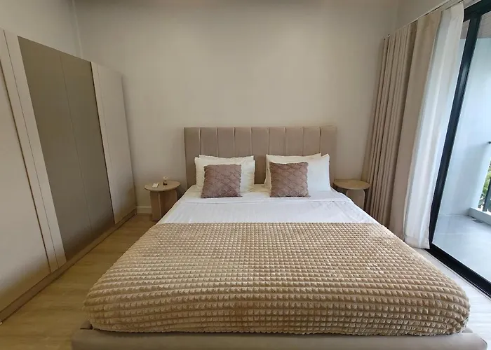 Ekkamai 5br Town House - Onsen 度假居 曼谷