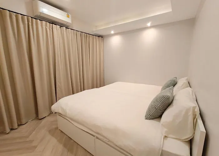 Ekkamai 5br Town House - Onsen 度假居