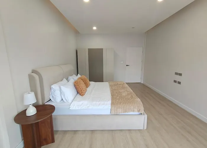 Ekkamai 5br Town House - Onsen 曼谷