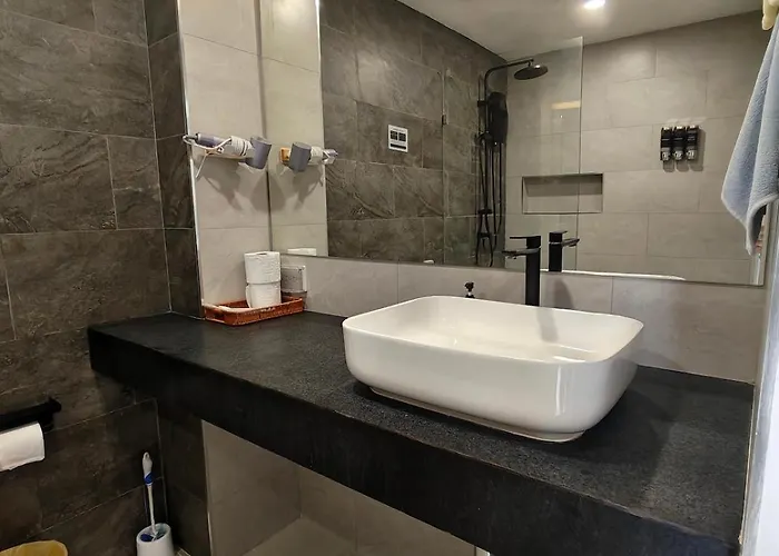 Ekkamai 5br Town House - Onsen 度假居